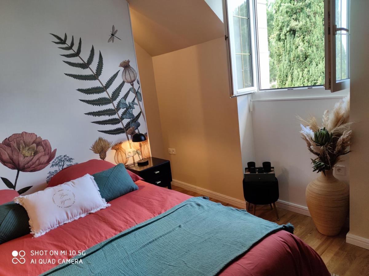 Reves & Riviere Bed & Breakfast ภายนอก รูปภาพ